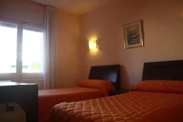 Hotel Vela Росас