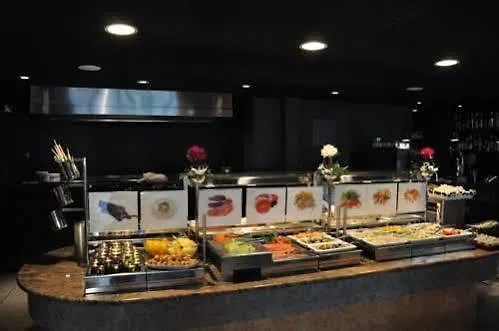 韦拉酒店 罗萨斯 2*,